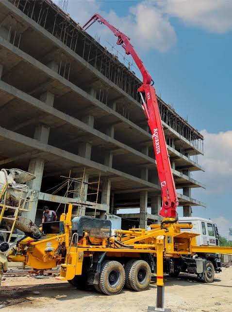 Concrete Boom Pump